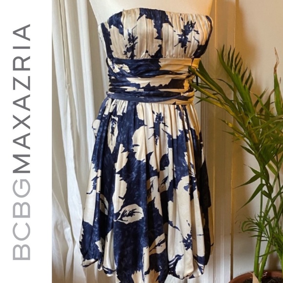 BCBGMaxAzria Dresses & Skirts - BCBG silk dress
